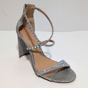 Badgley Mischka Jewel Owen Silver Glitter Rhinestone Strappy Heels Size 6